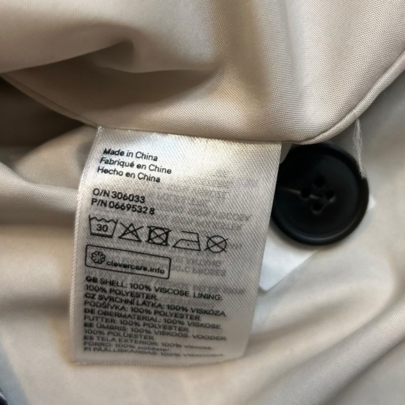 GP & J Baker H&M Collection Red Patterned Blazer - Picture 14 of 16